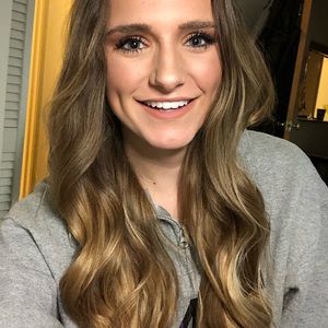 Meet your Posher, Ellie